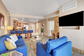 Royal Oasis Suite at Platinum Hotel-Strip Views